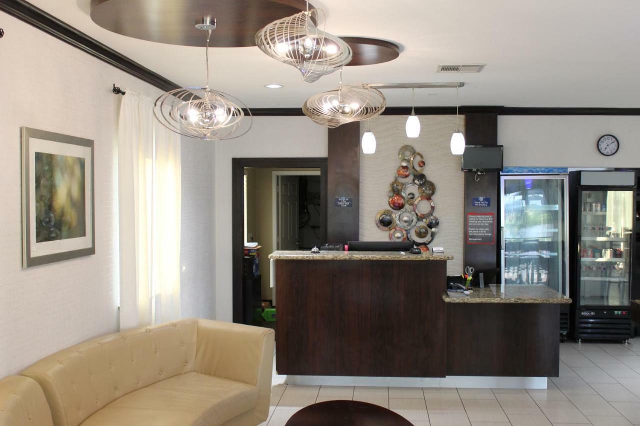 Horizon Inn & Suites Pearsall 外观 照片
