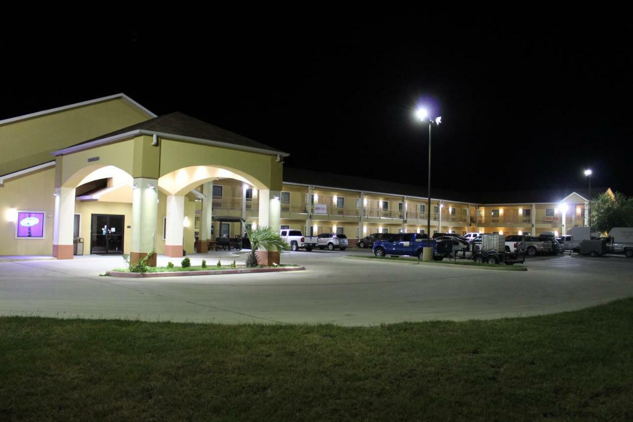 Horizon Inn & Suites Pearsall 外观 照片